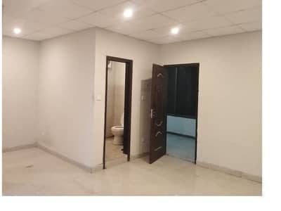 Area 350 Square Feet Brand New Corporation Office Available For Rent In Main Boulevard Road Gulberg 3 Lahore