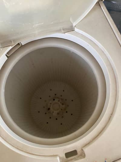 Dawlance Semi-automatic washing machine