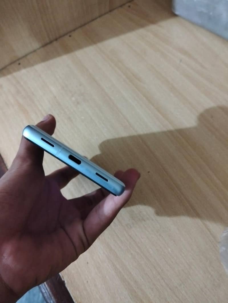 Google Pixel 7a 2