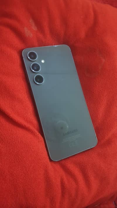 Samsung Mobile S24 fE