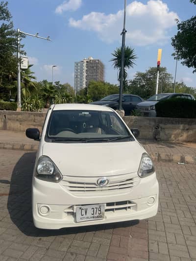 Daihatsu Mira 2012