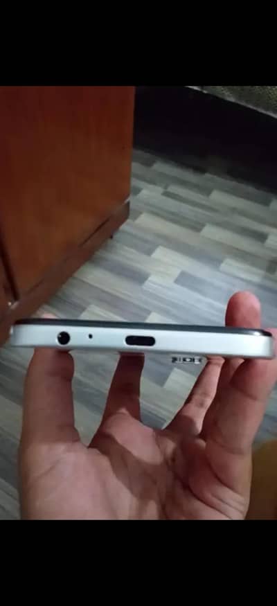 Infinix smart 20 mobile 4 64