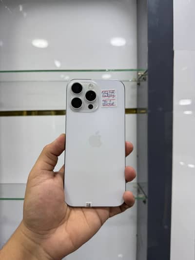 Apple iPhone 16 Pro Max
