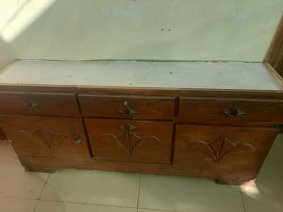 Table with drawers for FREE