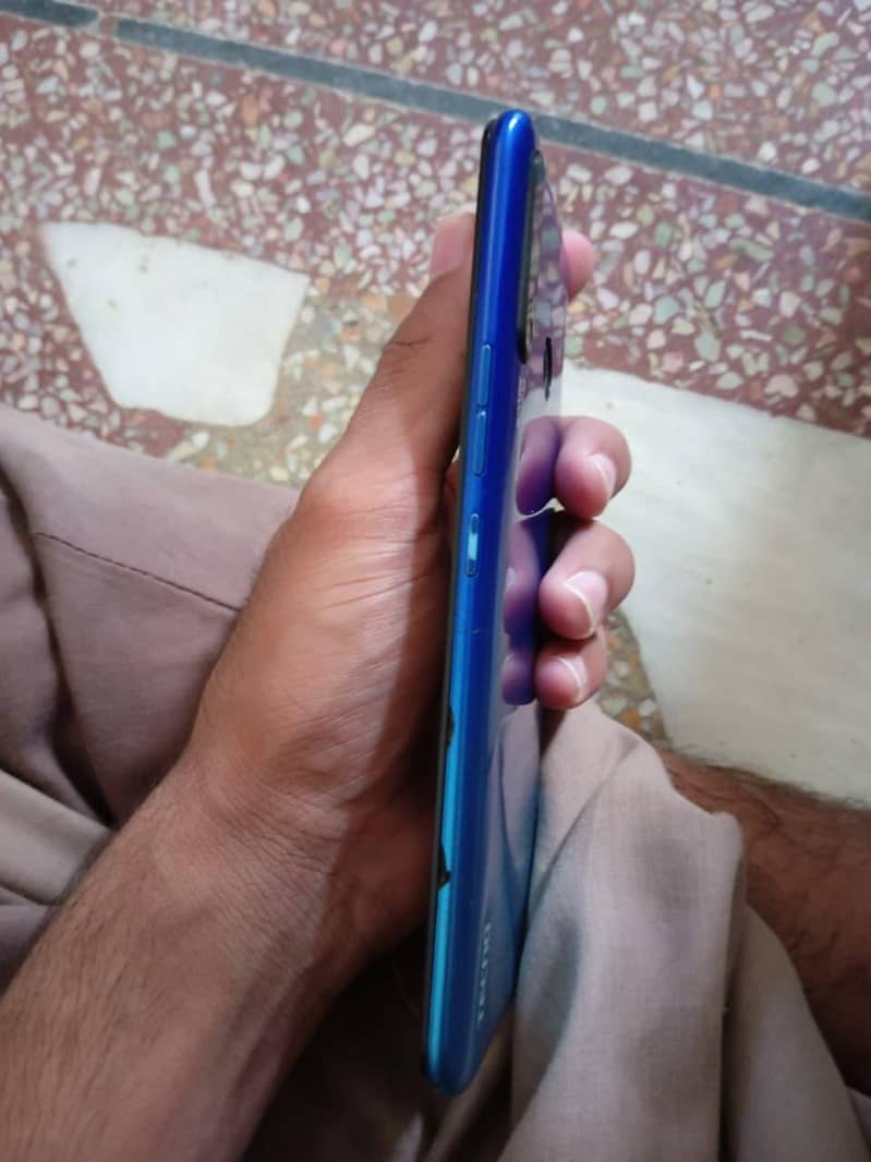 Tecno Spark 4 4