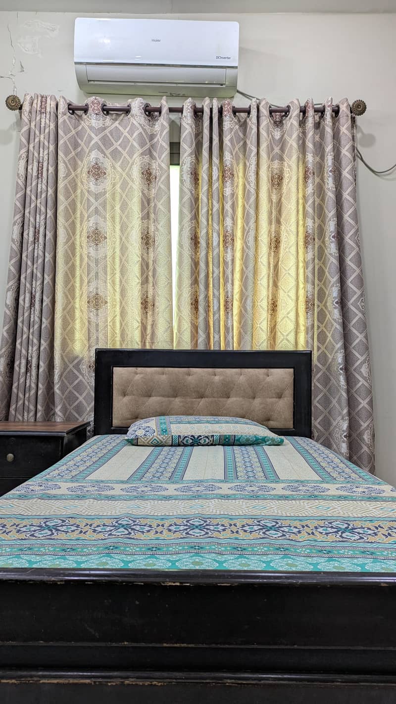 Single Bed (Spring Mattress & Side Table) 0
