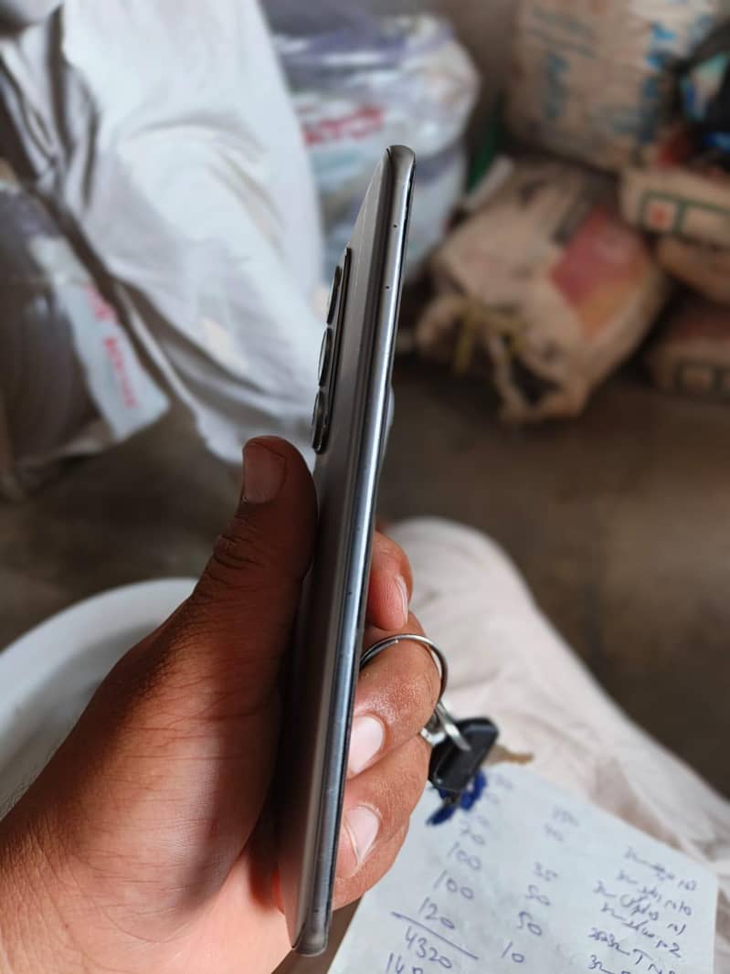 Tecno spark 40pro plus 4