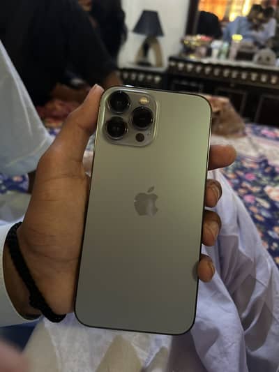 Apple iPhone 13 Pro Max