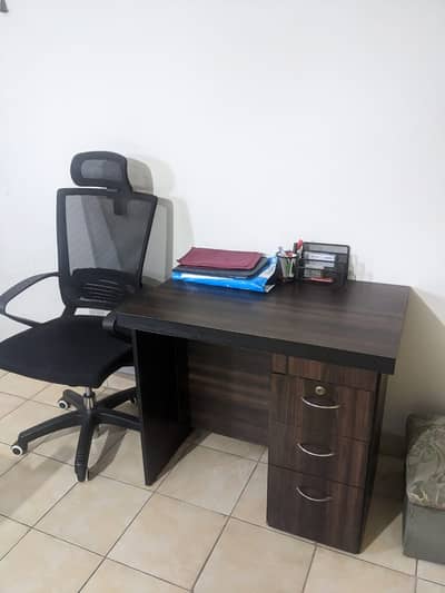 Executive Office Chair + Office Table Set