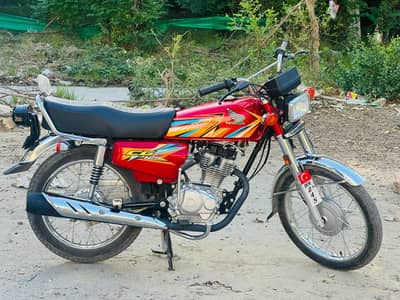 26 model hai Islamabad ka num ha shok ky liya rakha hua tha saf sutra