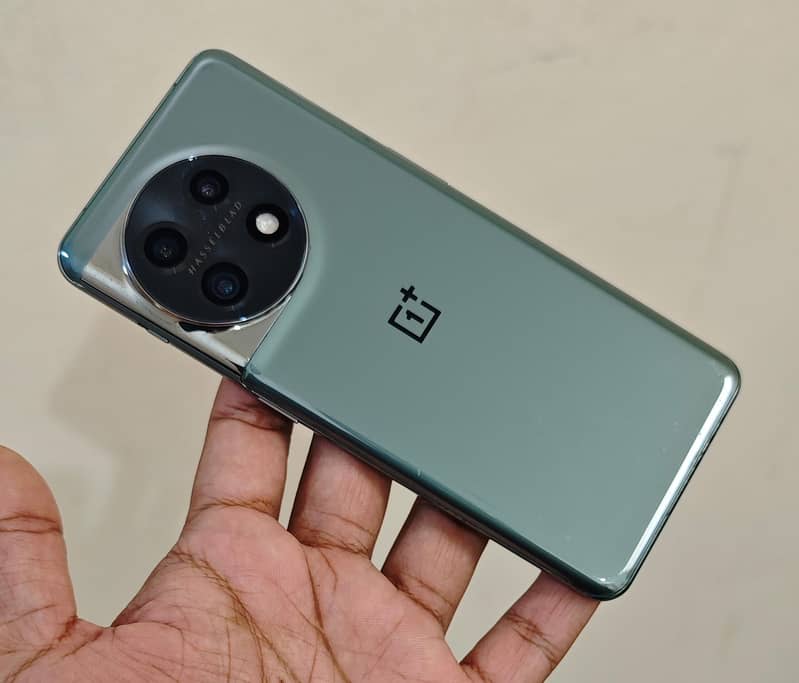 One Plus 11 2