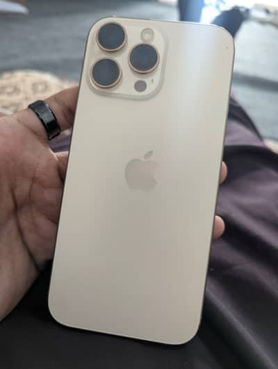 Apple iPhone 16 Pro Max