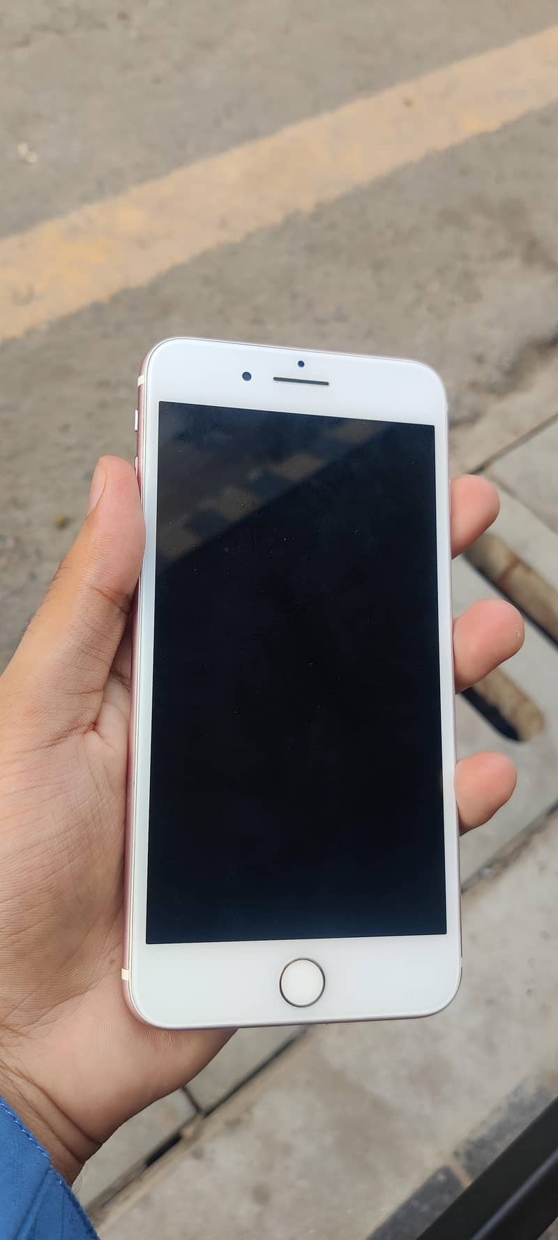Apple iPhone 7 Plus 1