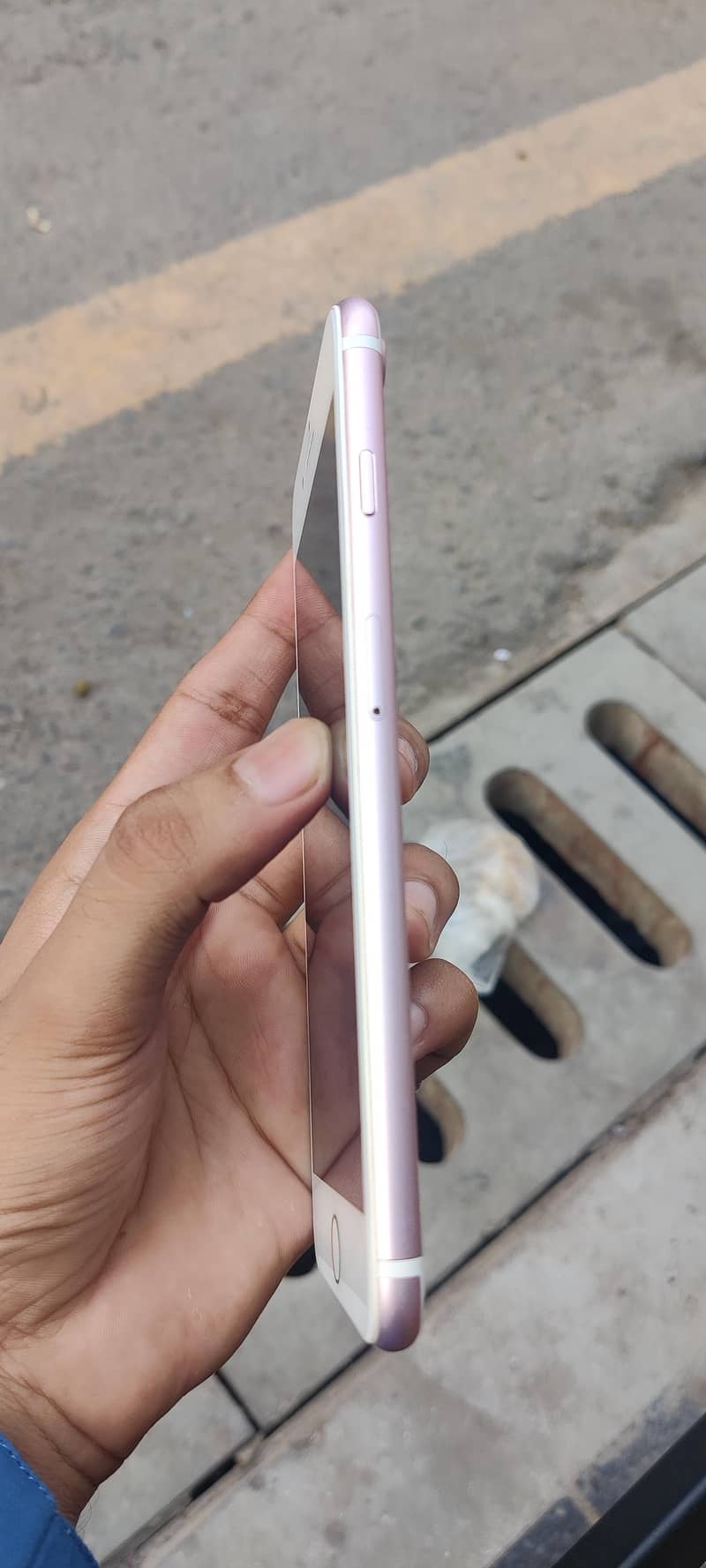 Apple iPhone 7 Plus 2