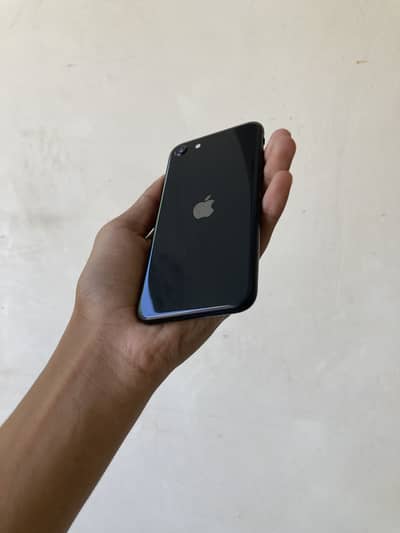 iPhone SE 2020 waterpack total ganiune