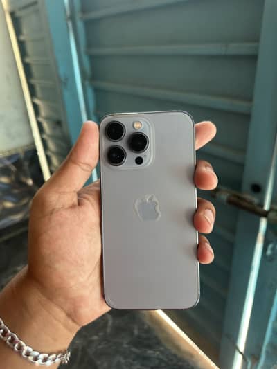 Apple iPhone 13 Pro