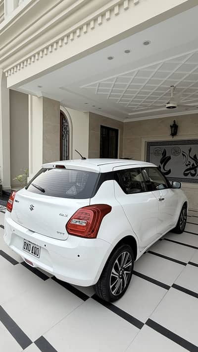 Suzuki Swift GLX VVT
