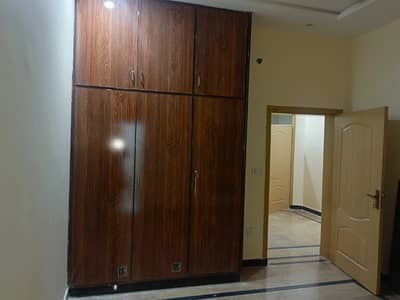 5 Marla Brand New Portion / Floor For Rent in Phase 4B Ghauri Town