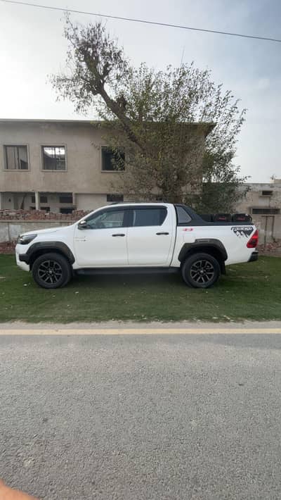 Toyota Hilux 2023