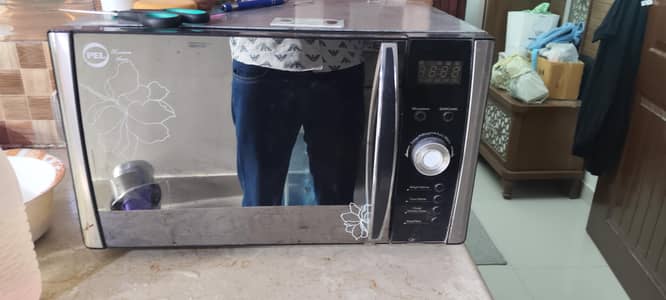PEL Microwave oven