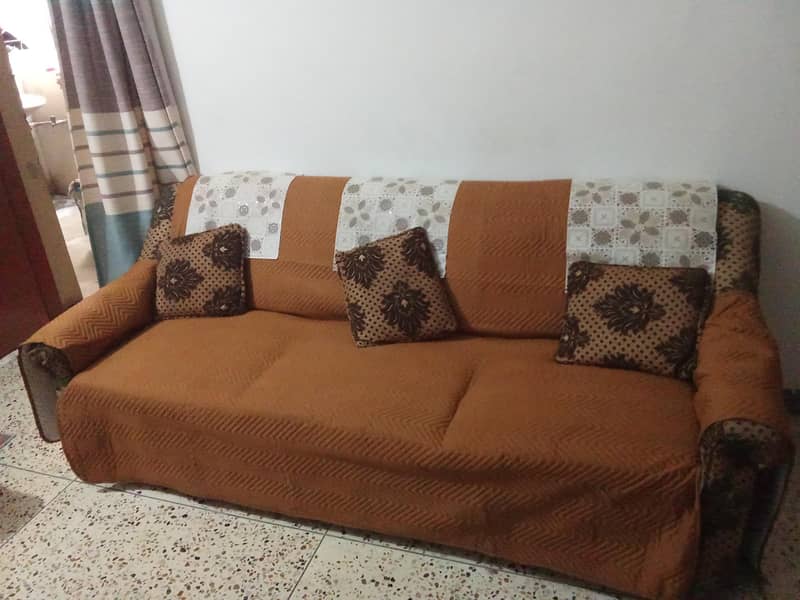 Sofa good condition 0