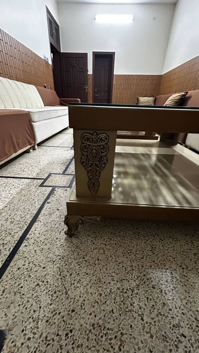 Drawing room table 2