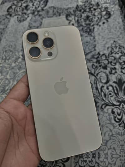 Apple iPhone 16 Pro Max