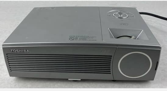 Projector for Movies, Gaming & Office | Excellent Condition
