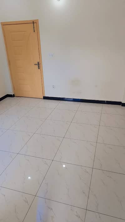 Studio apartment available for rent in Ghauri town phase 4c2 water available
