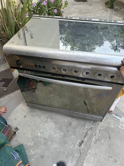 Carona Cooking range with 5 stoves