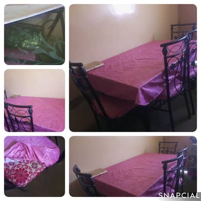 Dining table for Sale