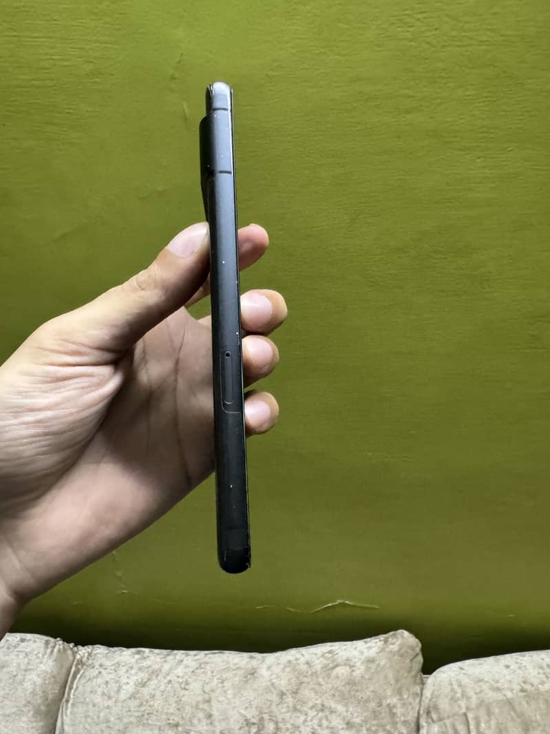 Google Pixel 7 4