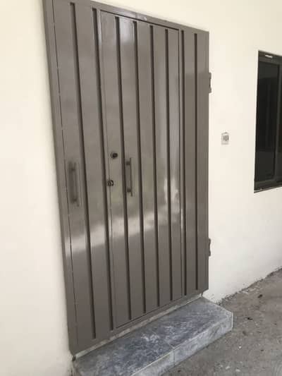 Appartment/House for rent (for small family only)