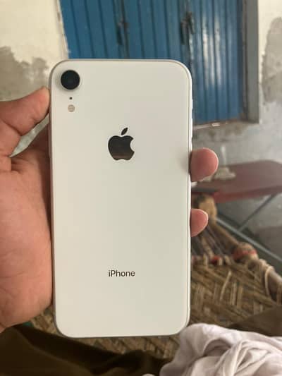 Apple iPhone XR
