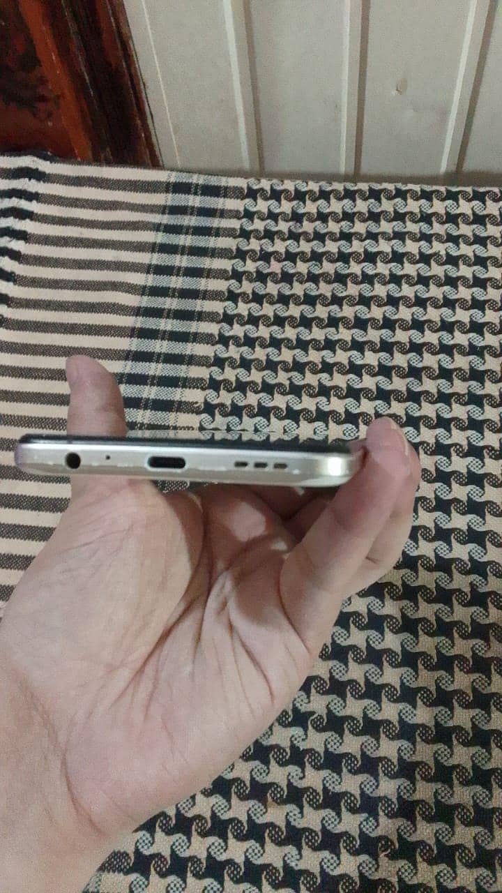 Tecno Camon 18 4