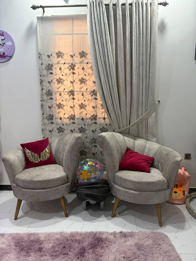 Sofa set 0