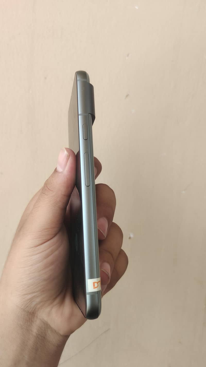 Google Pixel 8 2