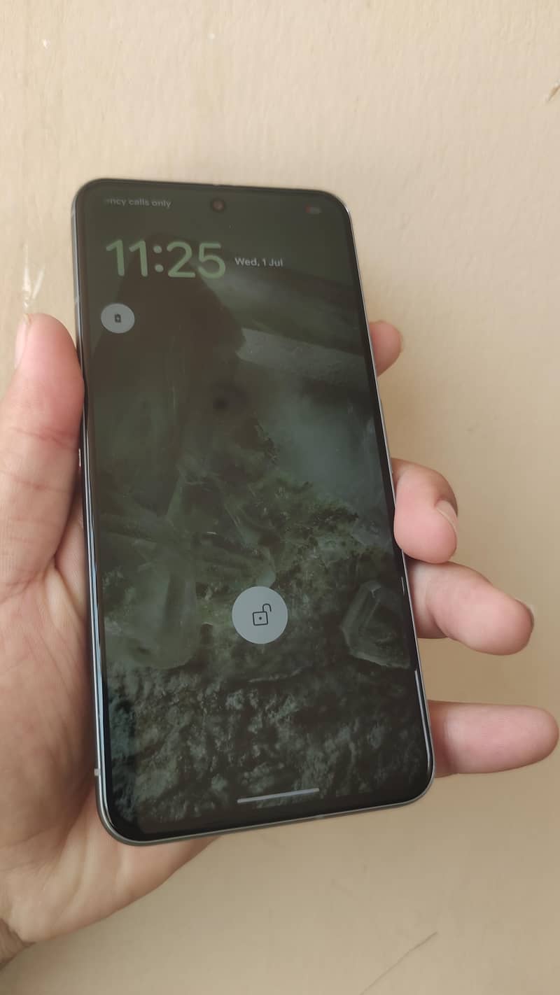 Google Pixel 8 5