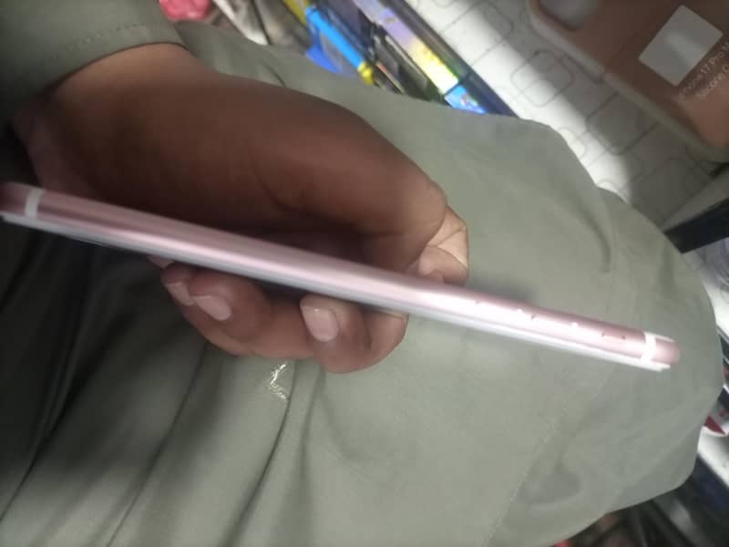 Apple iPhone 7 Plus 2