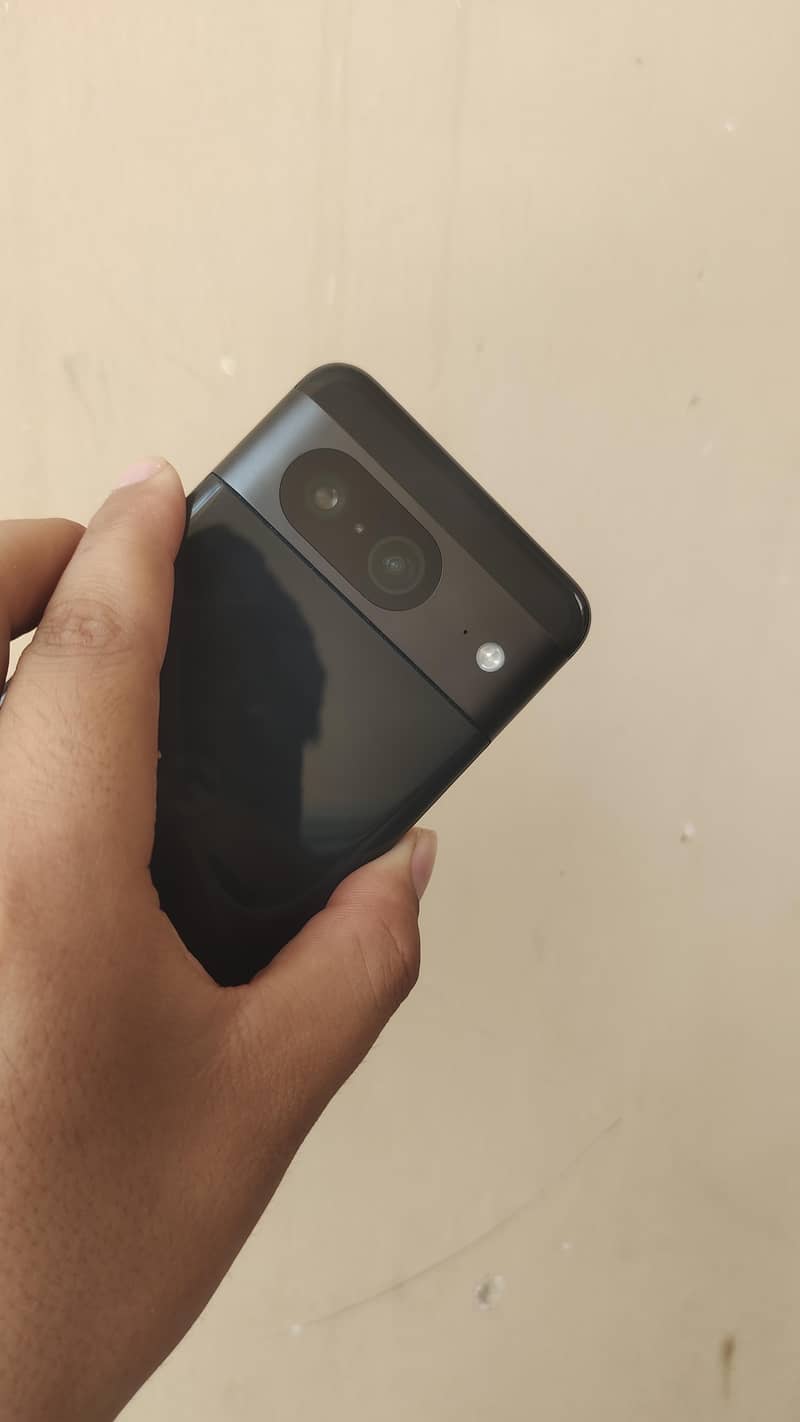 Google Pixel 8 1