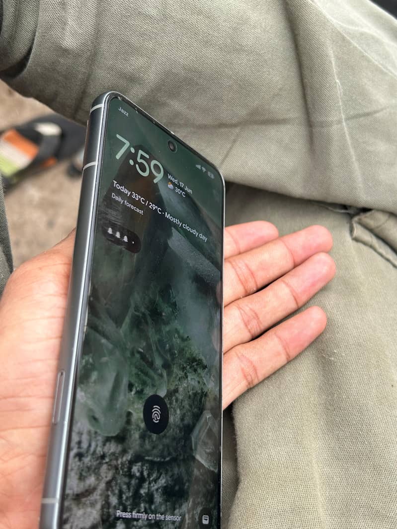 Google Pixel 8 1