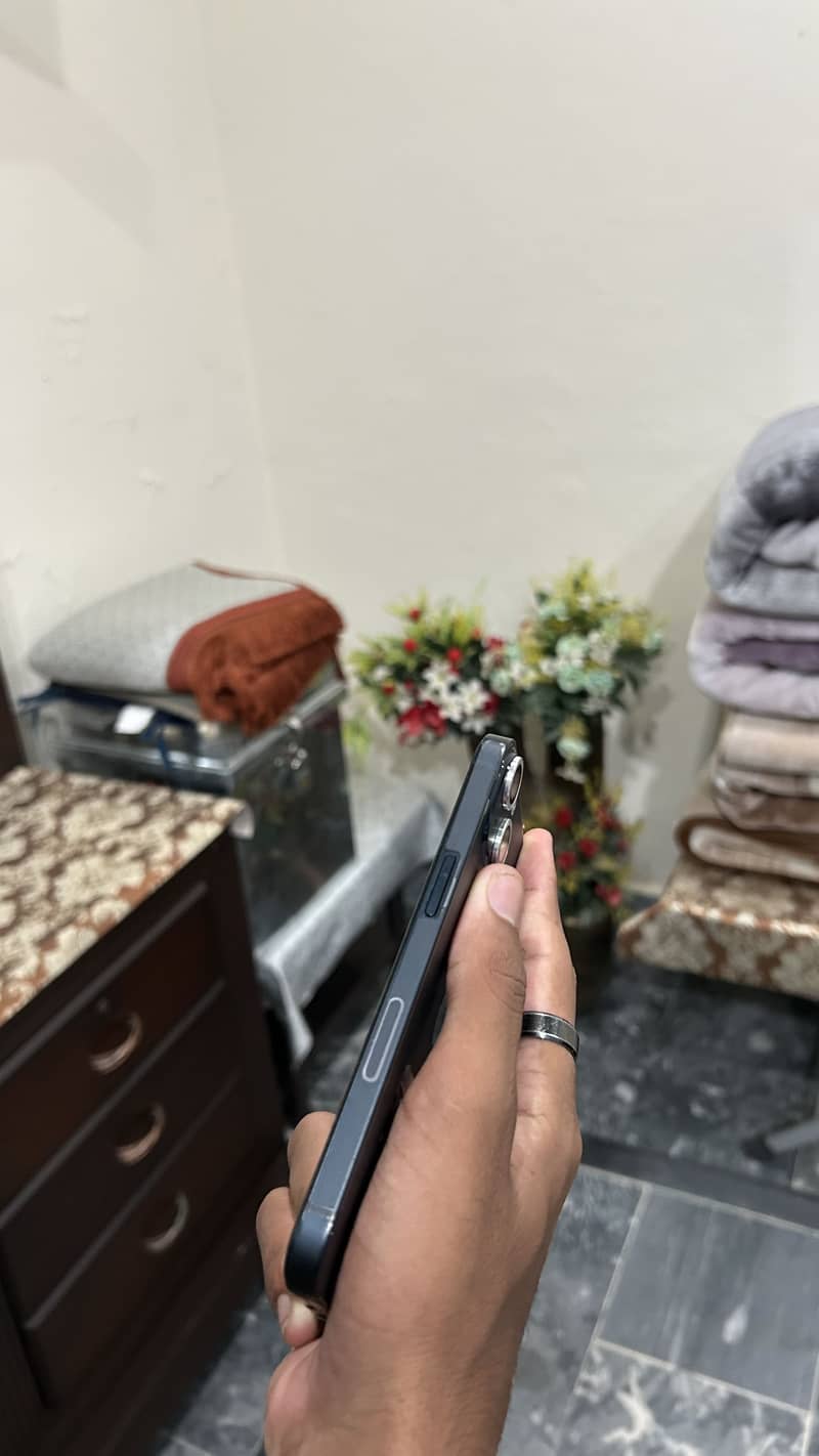 Apple iPhone 13 3