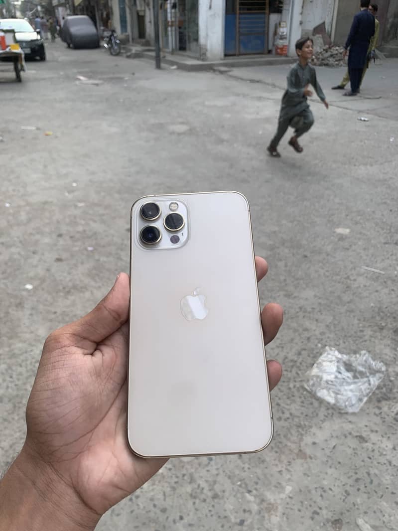 Apple iPhone 12 Pro Max 5