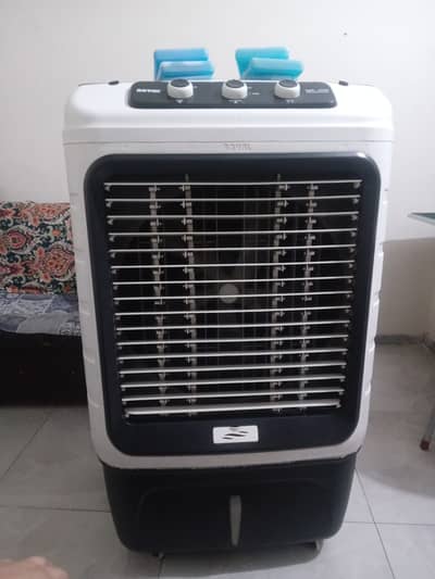 Royal Air Cooler 2 years used in best condition