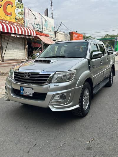 Toyota Hilux 2016