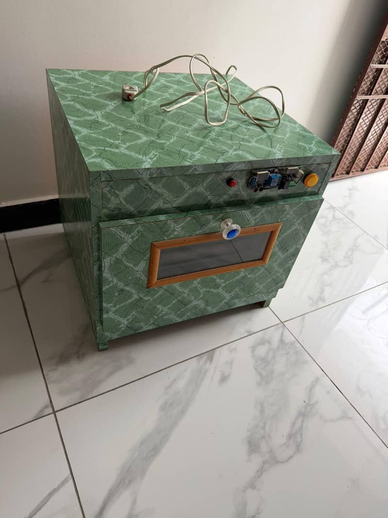 Egg hatching incubator 3