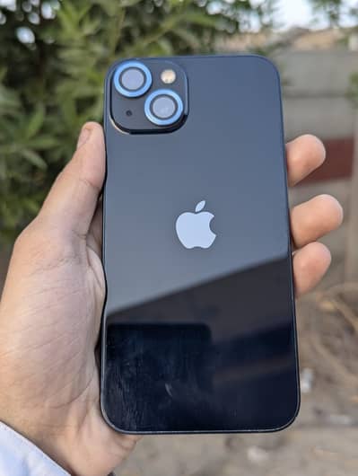 Apple iPhone 13