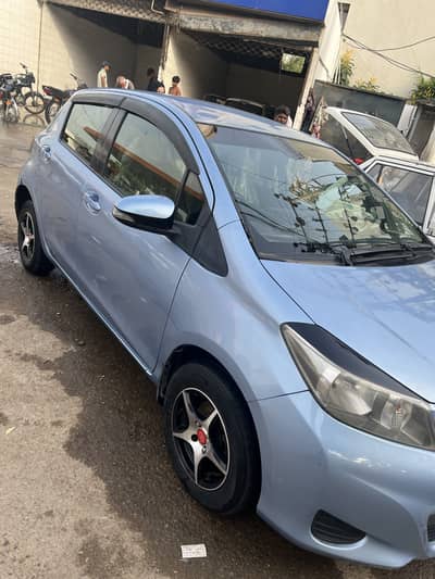 Toyota Vitz 2011