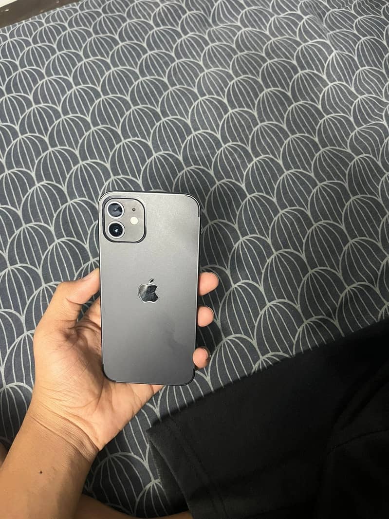Apple iPhone 12 0