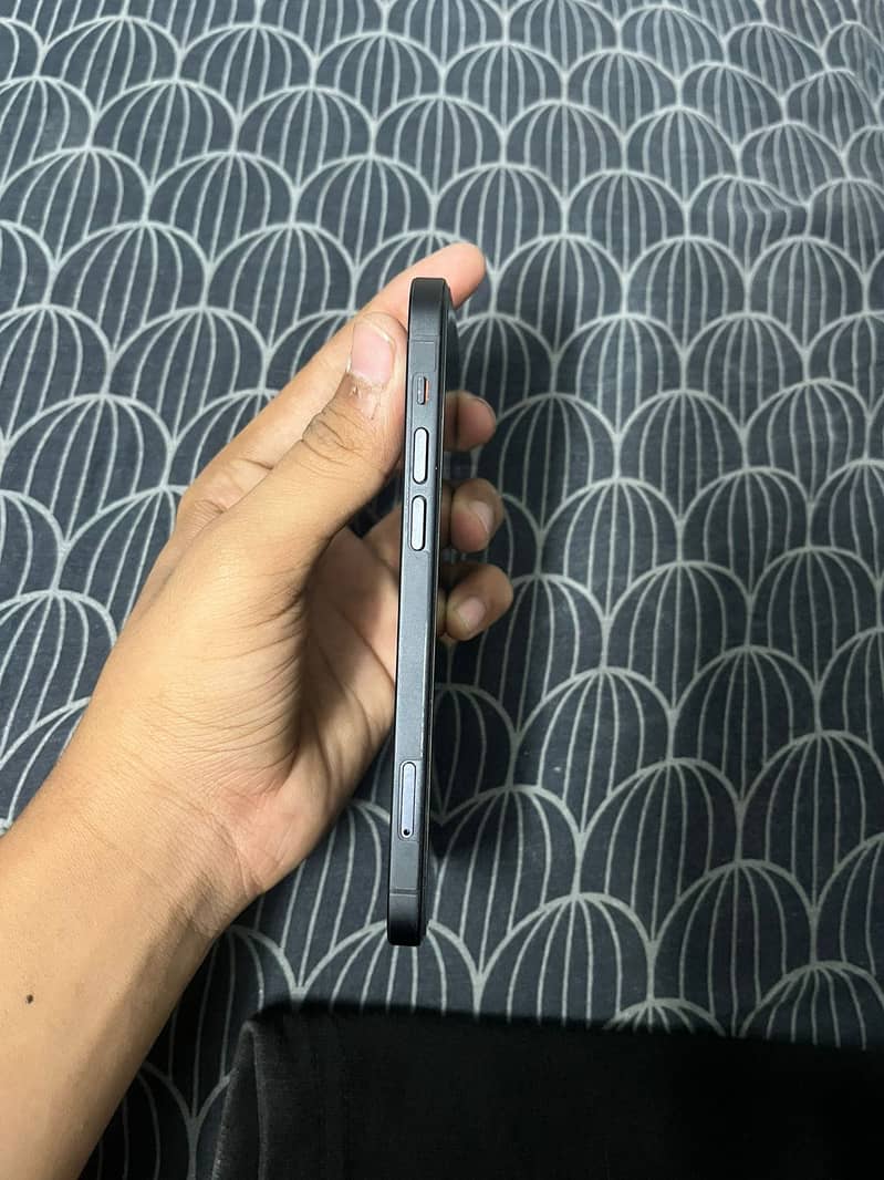 Apple iPhone 12 7